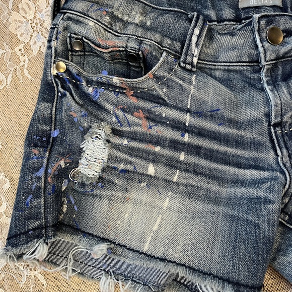 Delia’s Frayed and Paint Splattered Blue Jean Shorts - Picture 4 of 7